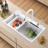 Grand évier de cuisine multifonctionnel en acier inoxydable 304 fait à la main sous l'évier de ferme cascade pluie simple bol blanc