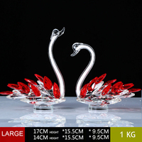 Élégante statue de couple de cygnes en cristal transparent pour salon, presse-papiers en cristal gravé fait main, objet de collection