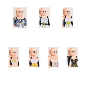 Hermosas Figuras de Acción Miniatura de Mujeres: Bailarina de Ciudad, Reina Griega Sexy, Supermodelo con Medias de Bloques de Construcción - Product Image 6