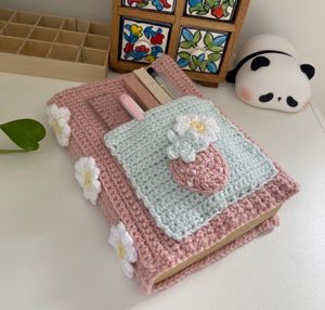 Cubierta de <span class=keywords><strong>libro</strong></span> de ganchillo de tamaño y Color personalizado, Material de algodón, funda de <span class=keywords><strong>libro</strong></span> <span class=keywords><strong>Amigurumi</strong></span>, soporte de <span class=keywords><strong>libro</strong></span> hecho a mano, regalos - Product Image 5