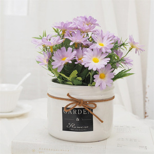 Bonsái artificial de crisantemo en maceta pequeña, decoración de escritorio, decoración del hogar, flores de plástico - Product Image 3