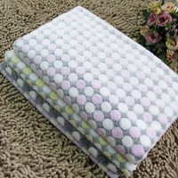 Couverture pour animaux de compagnie à faible MOQ, en polyester, douce, en flanelle, pour chien et chat, chaude pour l'hiver, épaisse, tapis de lit, produits pour animaux de compagnie, tapis de nid pour animaux de compagnie, motif imprimé