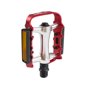 Pédales de vélo de montagne Wellgo M20 rouges en alliage d'aluminium avec roulements à billes antidérapants pour VTT - Product Image 4