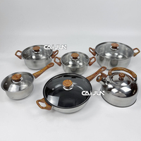 Batterie de cuisine moderne 6 pièces en acier inoxydable avec couvercle en verre et poêle à soupe, poêle à lait, poignées en bois pour usage domestique