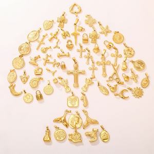 Bracelet à breloques animaux marins en gros, en acier inoxydable plaqué or, breloques coquillages et tortues pour la fabrication de bijoux - Product Image 3