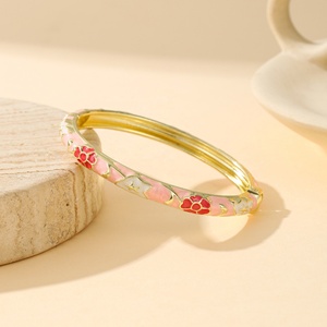 Bracelets articulés en émail cloisonné multicolore plaqué or, motif fleur de prunier, couleur macaron pastel, bijoux en gros - Product Image 2