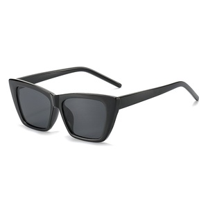 Lunettes de soleil de luxe rétro unisexes en gros, monture large œil de chat, protection <span class=keywords><strong>UV</strong></span> <span class=keywords><strong>400</strong></span> - Product Image 1