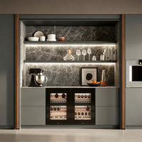 Îlot de cuisine moderne en bois massif KOJOON avec comptoir en acier inoxydable, design personnalisé pour villa, armoire en bois pour toute la maison