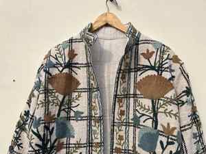 Fait à la main Slim-Fit femmes Floral brodé Suzani veste d'hiver matelassé polaire tissu coton nouveau manteau d'exportation pour l'automne - Product Image 2