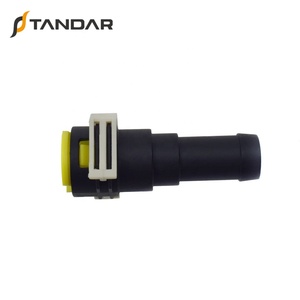 D651-61-240 D65161240 Mazda <span class=keywords><strong>3</strong></span> isıtma boru bağlantıları  kaplin - Product Image 3