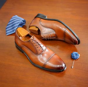 Zapatos Oxford Clásicos de Cuero Negro con Acabado Pulido y Suela con Absorción de Impactos, Zapatos de Vestir para Hombre, Zapatos Formales - Product Image 1