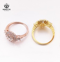 Bague de fiançailles en or massif de mode brésilienne avec conception de fleur de forme ronde en zircon cubique pour la fête de mariage ou l'anniversaire