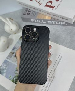 Coque en <span class=keywords><strong>TPU</strong></span> souple à rayures en fibre de carbone de 0.8mm d'épaisseur pour iPhone 16 Pro Max 15 Pro 13-Comprend un protecteur de caméra Ice Sensation Phone - Product Image 1