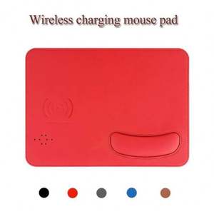 Alfombrilla de Ratón con Carga Inalámbrica de 10w |   Alfombrilla de Escritorio para Juegos RGB Personalizada |   Diseño OEM/ODM para Regalos de Esports y Gamers - Product Image 3