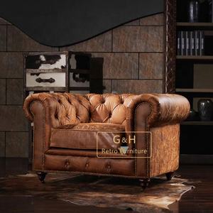 Meuble canapé 3 places en cuir, canapé classique tufté Chesterfield avec bouton Melpomene et bras roulé pour le salon - Product Image 2