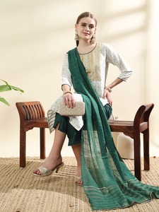 Nuevos diseñadores Kurti Pent Dupatta Set con Zari Sequins Work y Gotta Lace Dupatta Girls Kurti Pant y Dupatta Set - Product Image 3