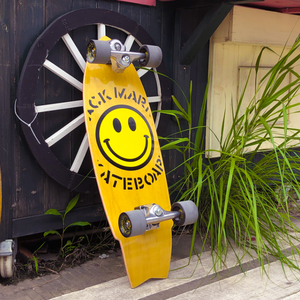 บีเอ็ม สไมล์ลิ่ง เฟซ แลนด์เซิร์ฟบอร์ด แบบไม่มีแป้นเหยียบ สำหรับมืออาชีพ แลนด์พันช์บอร์ด สำหรับนักเรียนชายและหญิง ระดับเริ่มต้น คาร์เวอร์บอร์ด ยี่ห้อ YOW รุ่น Sprin - Product Image 2