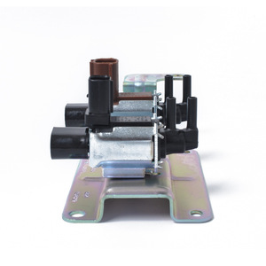 Válvula electromagnética automotriz K5T81777 LF82-18-740 para control de presión del aire acondicionado de Mazda CX-7 - Product Image 5