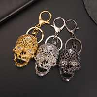 Tengkorak Rhinestones gantungan kunci gaya Punk Hiphop perhiasan batu Interior mobil keren paduan gantungan kunci Dompet kunci liontin