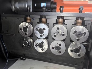 Máquina de Fabricación de Ganchos <span class=keywords><strong>3D</strong></span> <span class=keywords><strong>CNC</strong></span> de 5 Ejes, Dobladora de Alambre de Acero, Máquina Formadora de Alambre - Product Image 4