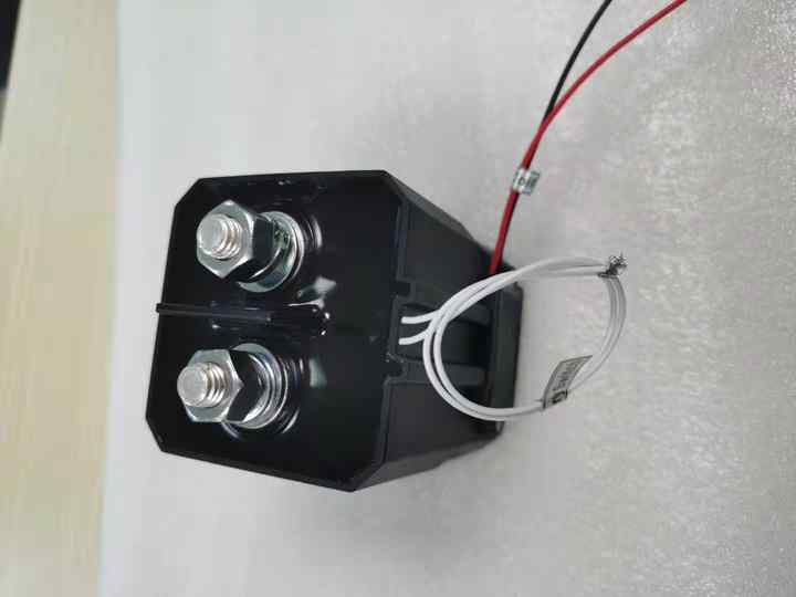12-36V DC Coil High Voltage 1000V Contactor MV&HV Voltage Control up to 400A Big Current 300A DC Contactor