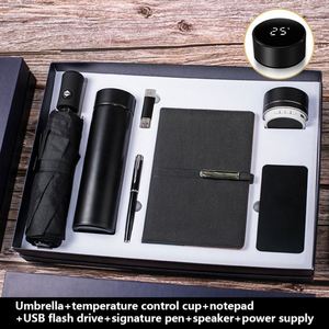 Cadeau d'entreprise Maxfree : Parapluie et tasse isotherme personnalisables avec logo – Pratique et créatif pour événements d'entreprise - Product Image 2