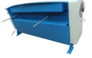 Presse plieuse synchronisée de haute précision d'<span class=keywords><strong>occasion</strong></span> pour tôles électriques EFM2020 en vente avec service de formation - Product Image 2