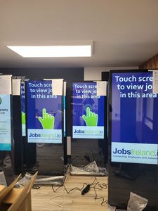 <span class=keywords><strong>32</strong></span> <span class=keywords><strong>pollici</strong></span> interno PCAP Touch verticale LCD Digital Signage Display pubblicitario piano in piedi schermo SDK OEM - Product Image 6