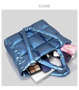 Sac fourre-tout matelassé simple pour femme, léger, grande capacité, tendance, avec doublure en polyester, sac à main d'hiver doux effet nuage - Product Image 3