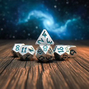 Großpackung Polyedrische Metall-Würfel, Anpassbares Set für DnD-Spiele, Große Einzigartige Schwarze Fantasy-Logo-Trickwürfel - Product Image 1