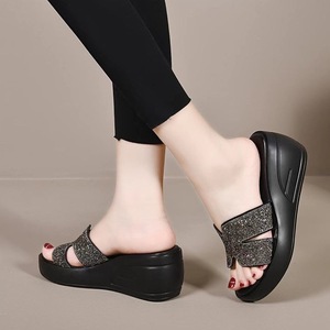 Nouvelles sandales compensées à plateforme épaisse et semelle souple, ornées de strass, pour femme, style décontracté, collection été 2025 - Product Image 5