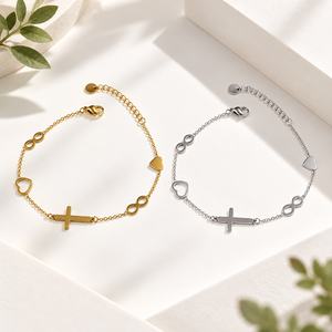 สร้อยข้อมือรูปหัวใจอินฟินิตี้ครอส สแตนเลสสตีล ชุบทอง 14K ด้วยระบบสุญญากาศ สายปรับได้ - Product Image 1