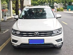 Volkswagen <span class=keywords><strong>Tiguan</strong></span> L <span class=keywords><strong>2021</strong></span>, SUV de 4 Puertas y 5 Asientos, Interior Oscuro, Gasolina, Gran Oferta, Usado, de China - Product Image 2