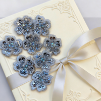 Meilleure vente : Patch floral brodé de perles et de sequins, embellissement maximaliste pour robe de mariée et décoration de robe de luxe