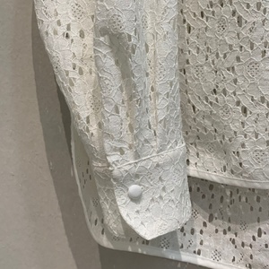 เสื้อเบลาส์คอกลมแขนยาวปักลายดอกไม้3D - Product Image 6