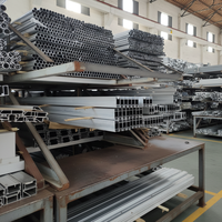 Fournisseur en gros de profilés en aluminium extrudé industriels, stock massif disponible, usinage personnalisé, anodisation, décorations