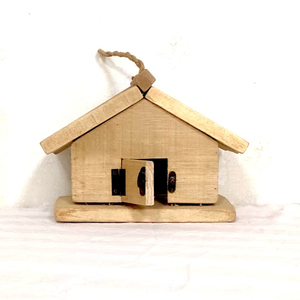 Casa para Pájaros y Comedero para Pájaros Hechos a Mano con Madera de Tronco, Nido Colgante Natural para Colibríes y Mascotas (Hámsteres) para Jardín Exterior - Product Image 1