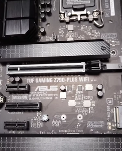 TUF GAMING Z790-PLUS WIFI D5 พร้อมการ์ดจอในตัว ชิปเซ็ตใช้แล้ว ช่องสัญญาณหน่วยความจำคู่ สภาพใหม่หรือมือสอง สภาพใหม่ - Product Image 5