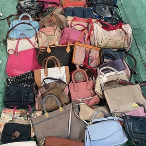 <span class=keywords><strong>Bolsos</strong></span> Ukay <span class=keywords><strong>de</strong></span> Alta Calidad, <span class=keywords><strong>Bolsos</strong></span> <span class=keywords><strong>de</strong></span> Diseñador Usados <span class=keywords><strong>de</strong></span> Marca, <span class=keywords><strong>Bolsos</strong></span> <span class=keywords><strong>de</strong></span> <span class=keywords><strong>Segunda</strong></span> <span class=keywords><strong>Mano</strong></span>, <span class=keywords><strong>Bolsos</strong></span> <span class=keywords><strong>de</strong></span> <span class=keywords><strong>Lujo</strong></span> <span class=keywords><strong>de</strong></span> <span class=keywords><strong>Segunda</strong></span> <span class=keywords><strong>Mano</strong></span> - Product Image 2