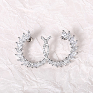 Orecchini a Cerchio con Forma di Foglia per Donne, Accessori per Orecchie a Forma Floreale per Uso Quotidiano alla Moda - Product Image 4