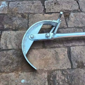 Estrattore di Radici Manuale in Acciaio Zincato Resistente, Attrezzo per Rimozione Piantine e Radici di Erbacce per Giardino, Fattoria e Paesaggistica - Product Image 3