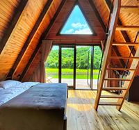 Petite Maison Préfabriquée en Bois en Forme de A - Chalet en Rondins Matériaux Naturels