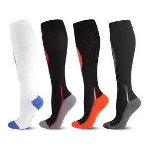 Factory Custom Kid Adult Cotton Anti Slip Sport Trampoline <b>Socks</b> Sport Grip <b>Socks</b> High Quality Wholesale - Product Image 1
