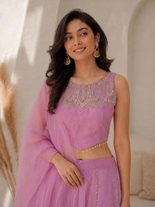 <b>Top</b> Quality Embroidered Salwar Kameez Set with Dupatta for Women's Ethnic <b>Wedding</b> and Occasion Wear Available For Sale - Product Image 4