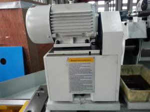 Rectifieuse cylindrique universelle automatique CNC Ucg20 de haute qualité, points clés de vente, composants du moteur - Product Image 5