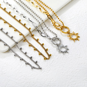 Collar con colgante de sol, chapado en oro de 18k, cadena de acero inoxidable para clavícula, ideal para regalo o uso casual. - Product Image 1