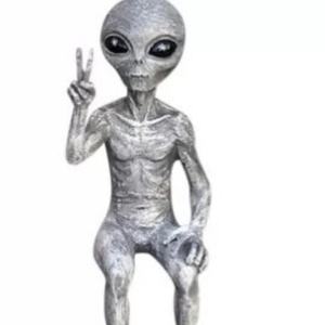 Adornos creativos de <span class=keywords><strong>Alien</strong></span> para el hogar, decoración exterior, resina, OVNI, diseño de patio, accesorios decorativos transfronterizos para el hogar - Product Image 5