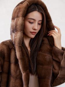 Lussuoso ed Elegante <span class=keywords><strong>Cappotto</strong></span> <span class=keywords><strong>di</strong></span> <span class=keywords><strong>Visone</strong></span> Importato <span class=keywords><strong>di</strong></span> Alta Gamma <span class=keywords><strong>con</strong></span> <span class=keywords><strong>Cappuccio</strong></span>, Lungo in Pelle <span class=keywords><strong>di</strong></span> <span class=keywords><strong>Visone</strong></span> Marrone Intera <span class=keywords><strong>con</strong></span> Cintura, <span class=keywords><strong>Cappotto</strong></span> <span class=keywords><strong>di</strong></span> <span class=keywords><strong>Visone</strong></span> da Donna - Product Image 6