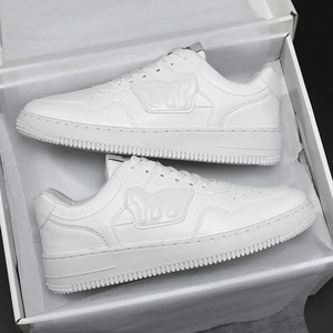 Baskets en cuir blanc pour hommes, semelle en caoutchouc respirante, talon plat, semelle intermédiaire EVA, chaussures de sport décontractées, taille 40-45 - Product Image 1