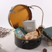 Boîtes à chapeaux de voyage en cuir de velours avec logo personnalisé Emballage cadeau de rangement durable et élégant pour les chapeaux d'été pour enfants Luxe ouvert à l'avant